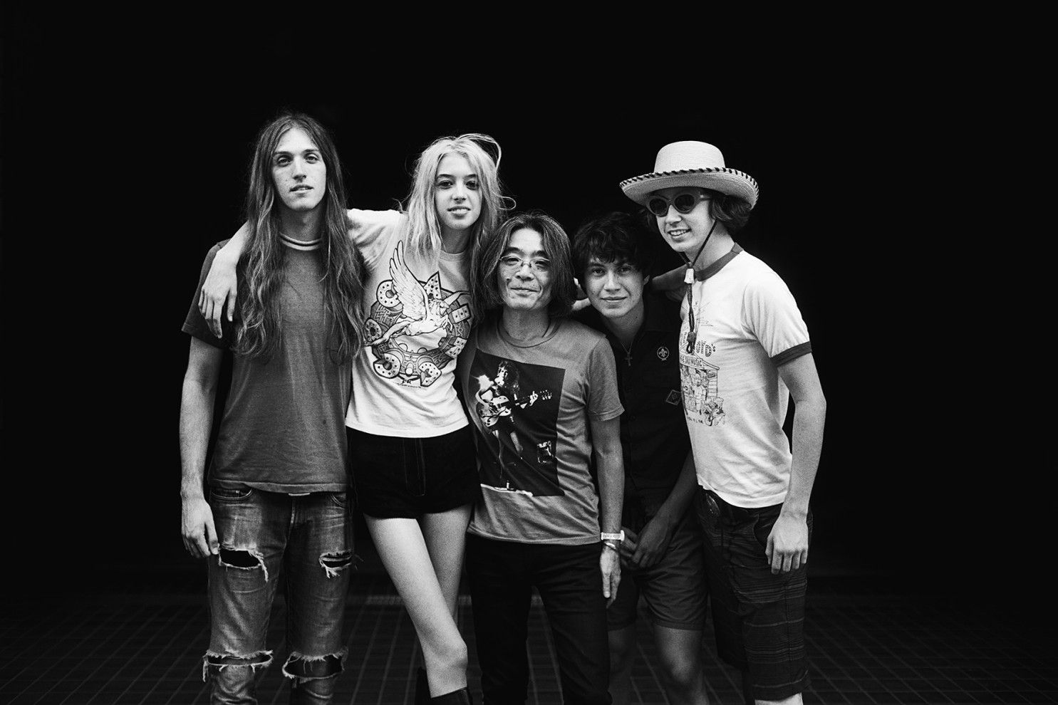 Starcrawler группа. Starcrawler солистка. Seth Carolina Starcrawler. Группа Эра слушать ремикс Амено.